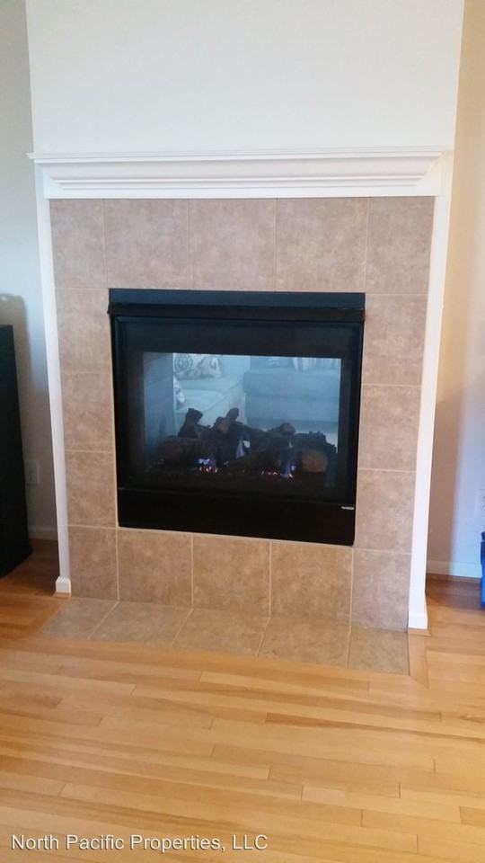 2716 85th Ave NE - Photo 3 of 11