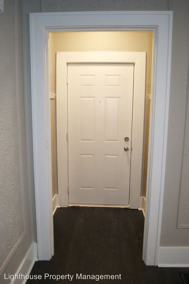 950 Prince Street SE - Photo 2 of 27