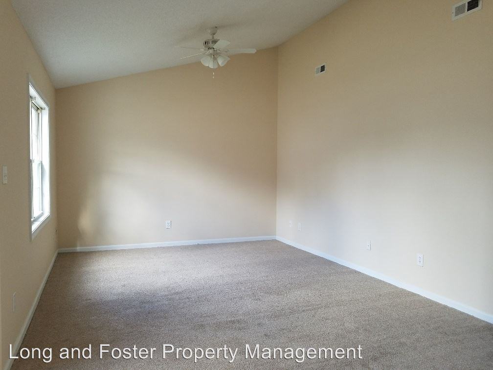 104 Old Oak Rd - Photo 2 of 14