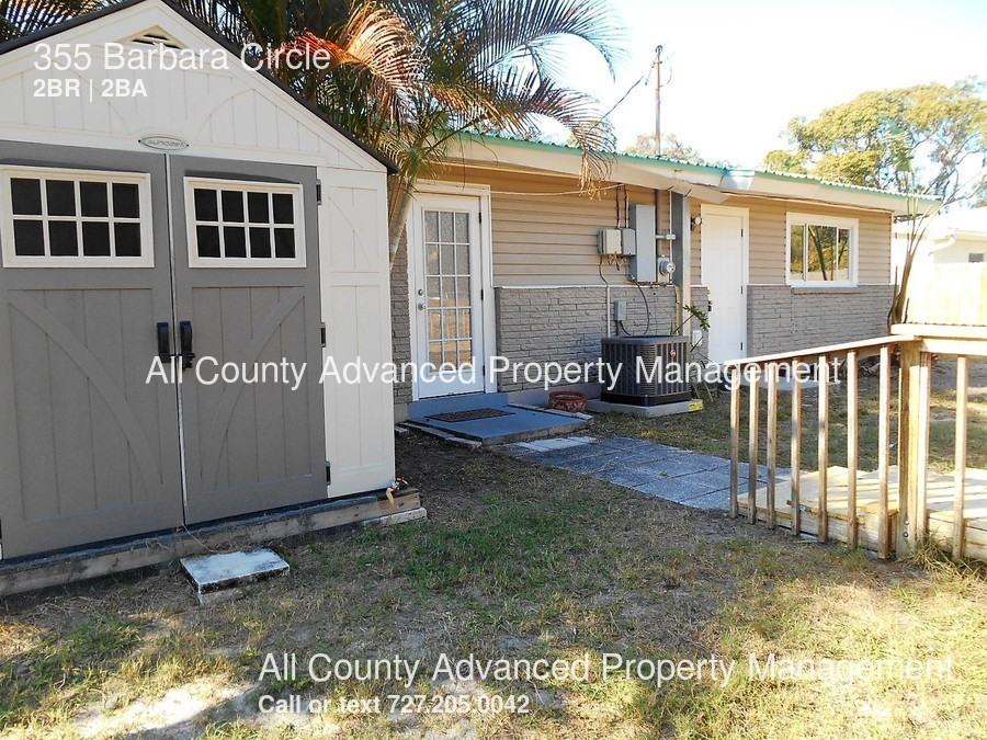 355 Barbara Cir - Photo 2 of 8