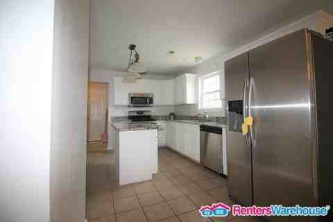 11809 Old Fort Rd - Photo 2 of 24