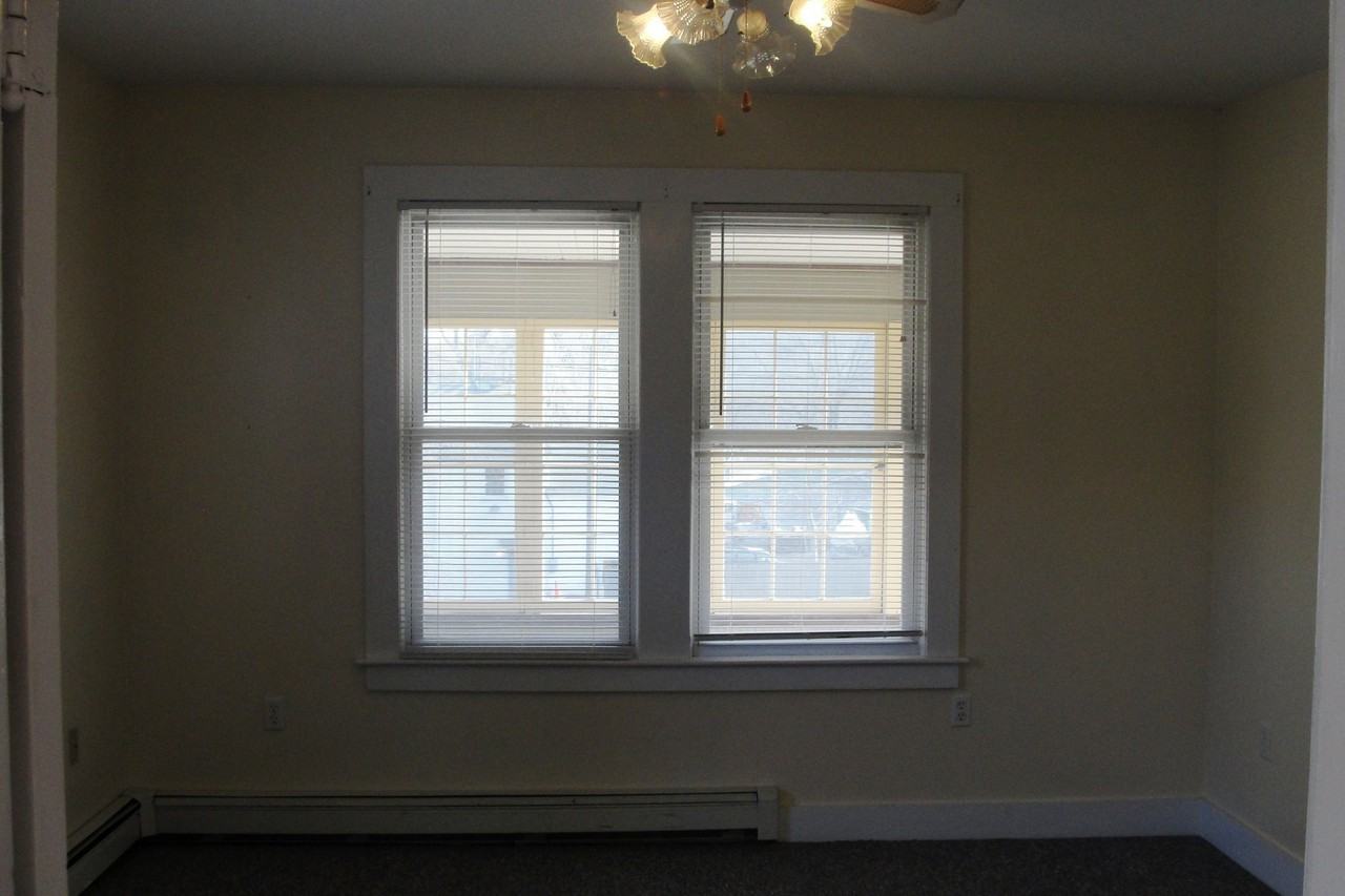 13 Summit St - Photo 3 of 11