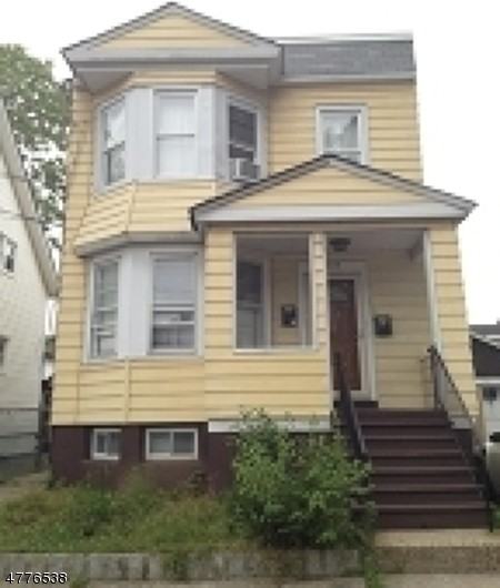 377 Princeton Ave - Photo 2 of 10