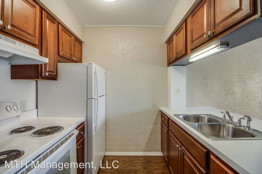 5750 & 5832 Tetherwood - Photo 3 of 13