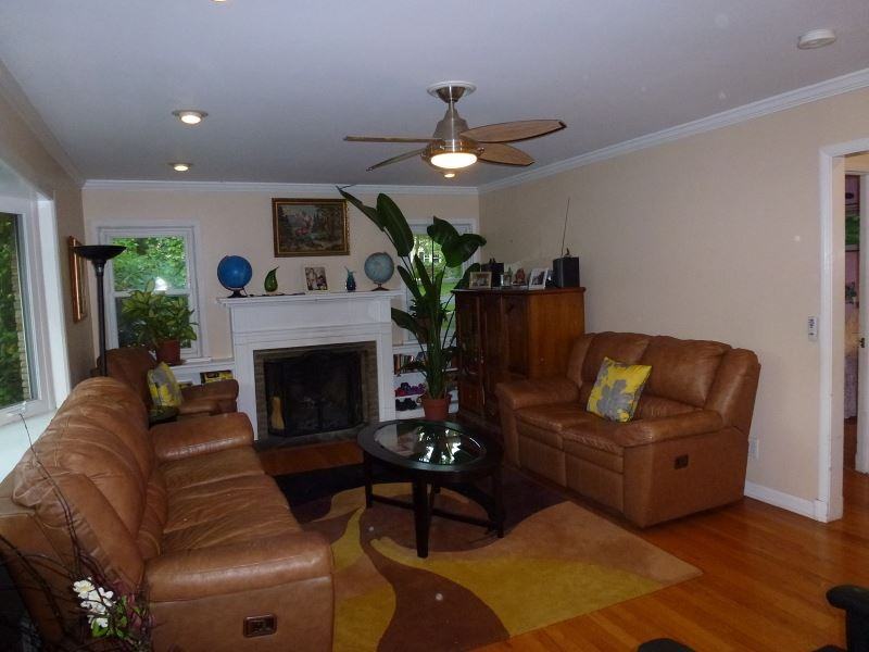 79 Weston Ave - Photo 3 of 18