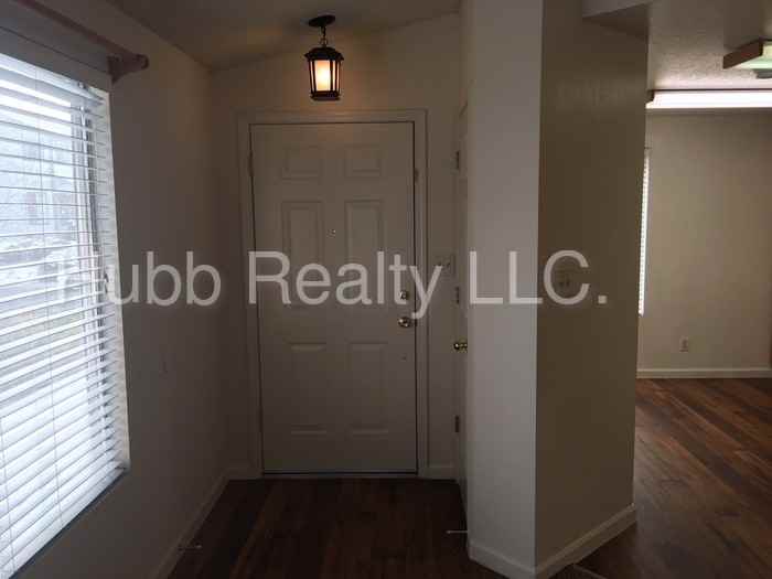 1442 Calusa Ln - Photo 2 of 13