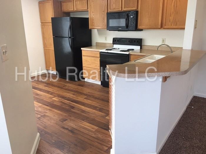 1442 Calusa Ln - Photo 3 of 13