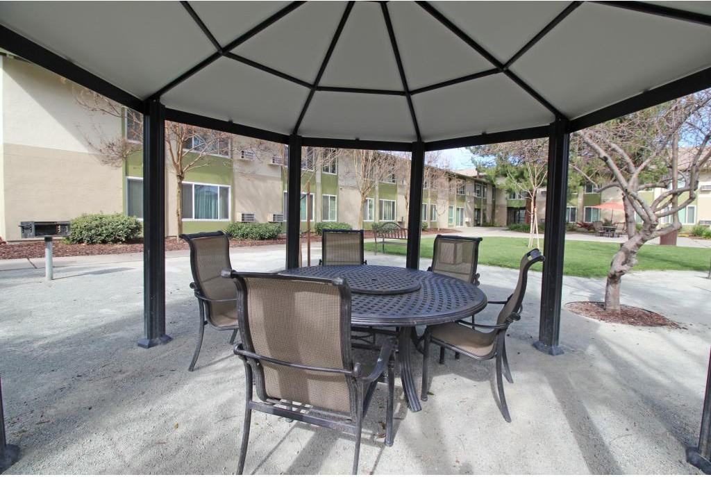 Tierra Bella - Photo 3 of 16