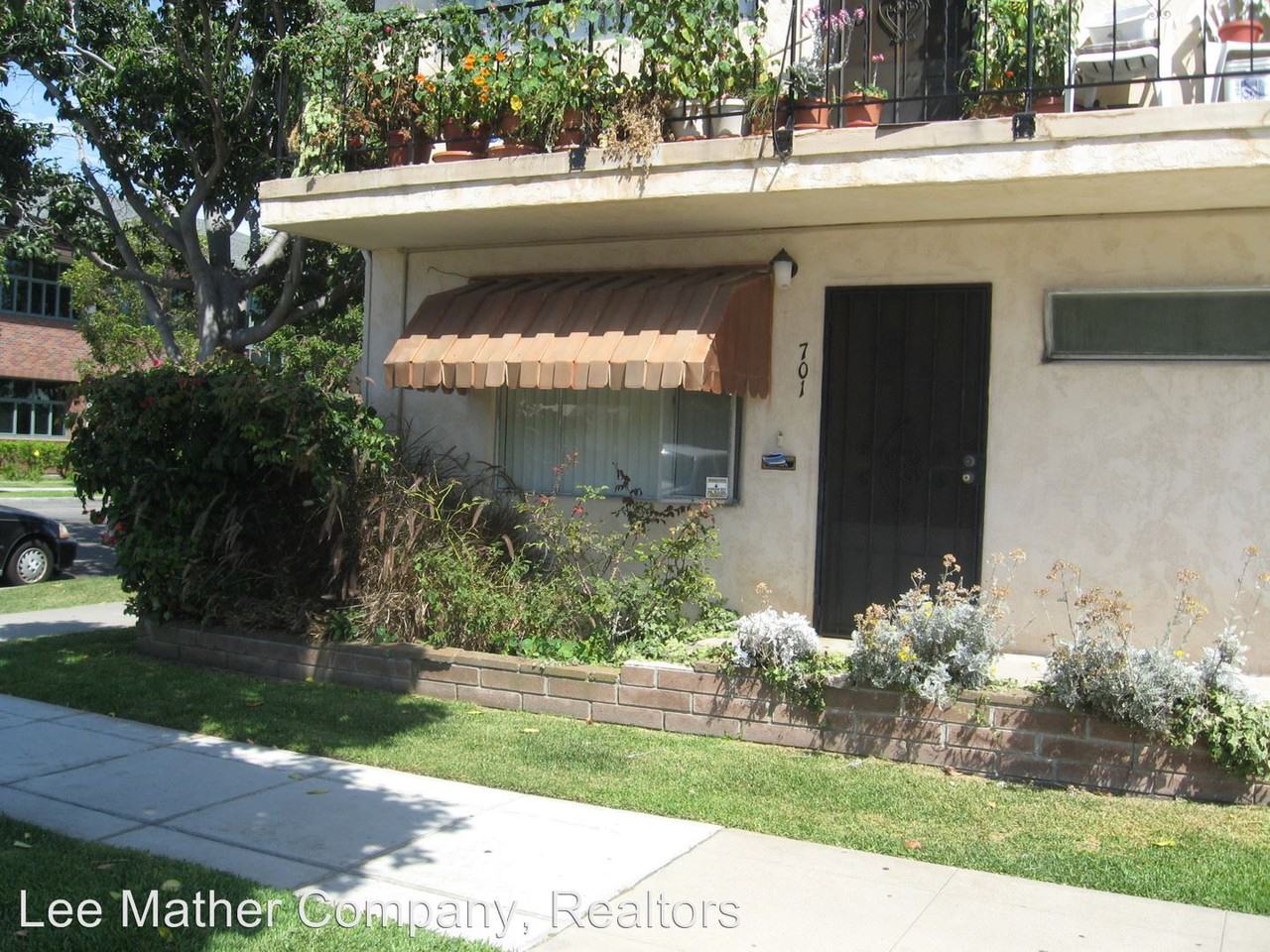 701-705 "E" Avenue 900-904 Seventh Street - Photo 2 of 6