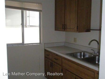 701-705 "E" Avenue 900-904 Seventh Street - Photo 3 of 6