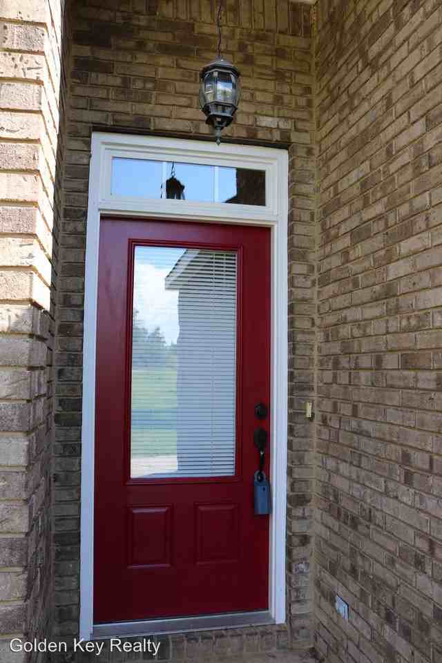 100 Wetherly Ln - Photo 3 of 18