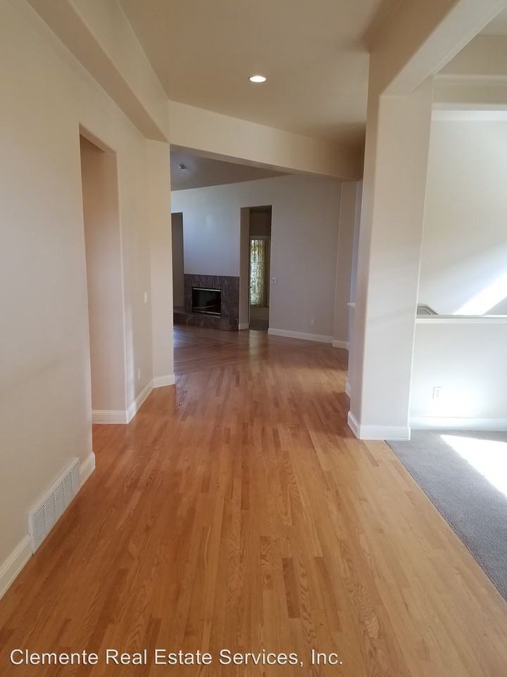 2620 Alder Point - Photo 3 of 24