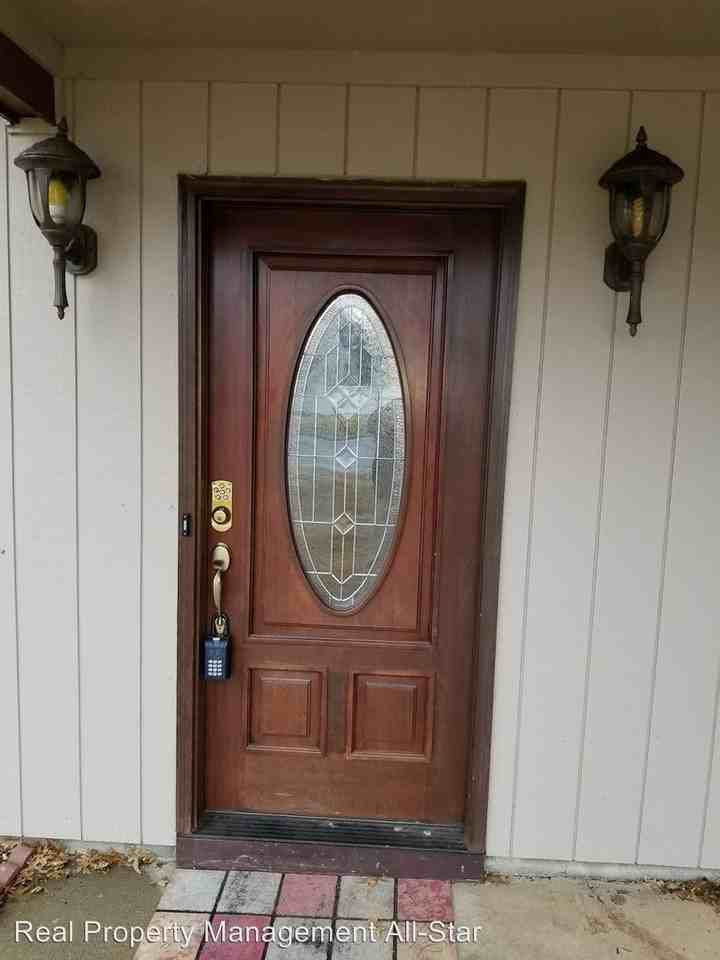 146 Mountain Ave - Photo 3 of 24