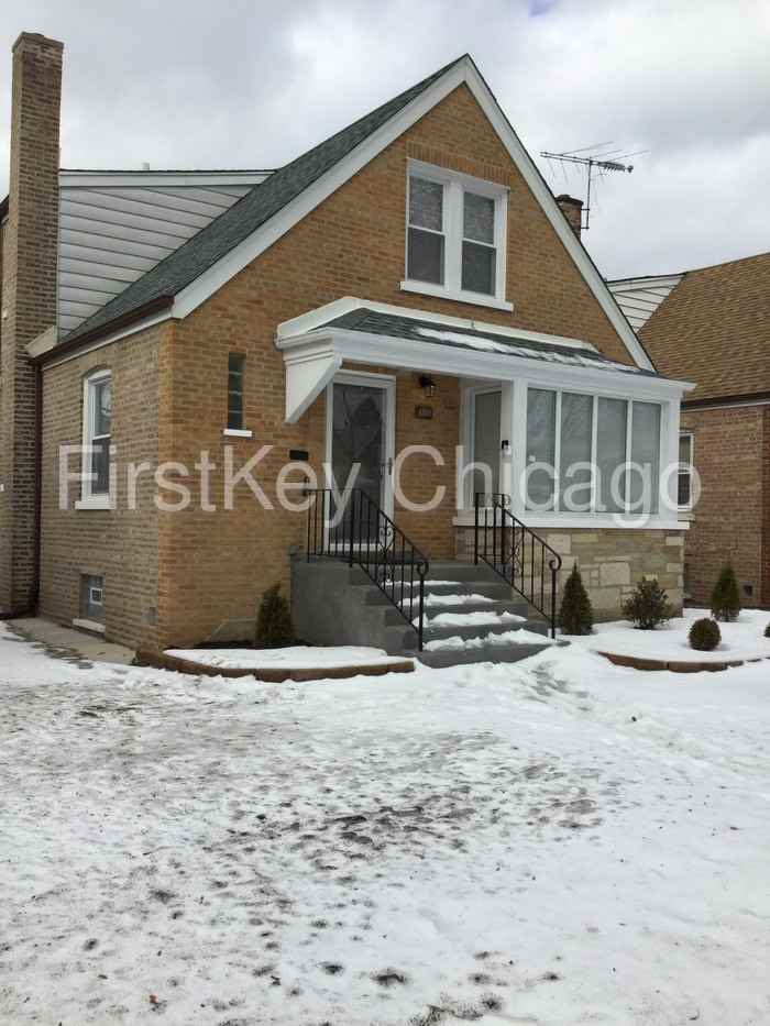 8150 S Christiana Ave - Photo 2 of 23