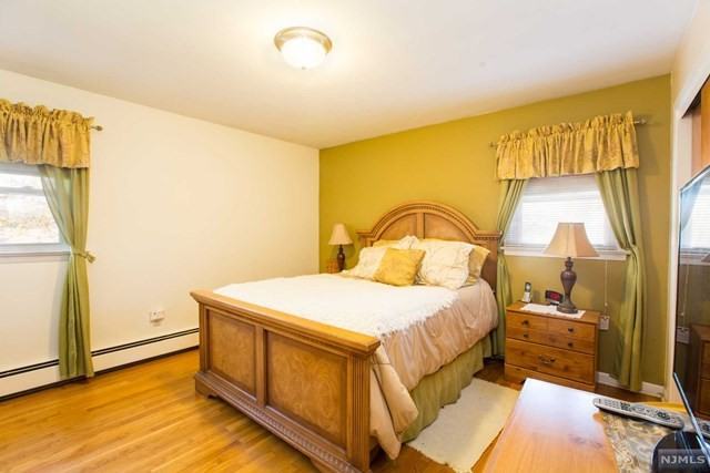 867 Spring Valley Rd - Photo 3 of 15