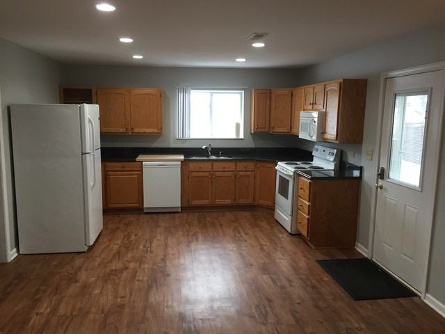 480 E 3rd St - Photo 2 of 8