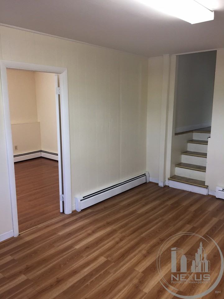 1264 Broad St - Photo 3 of 34