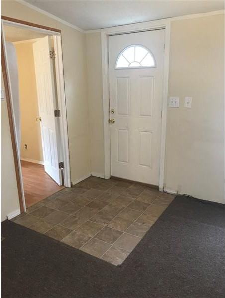 904 New Castle Rd - Photo 3 of 16