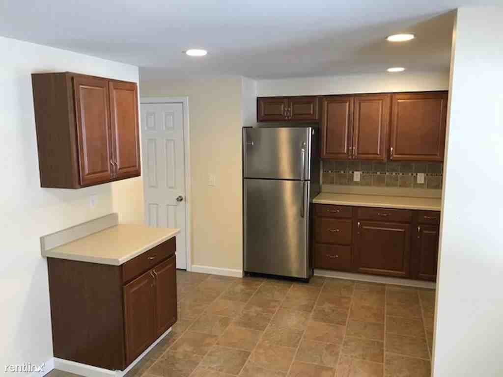 1469 River Rd - Photo 3 of 11