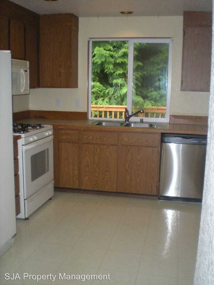 15982 176th Ave NE - Photo 3 of 19