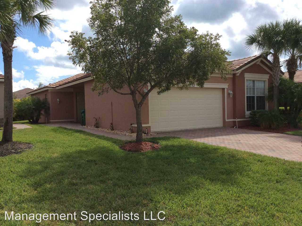 9752 SW Glenbrook Dr - Photo 2 of 8