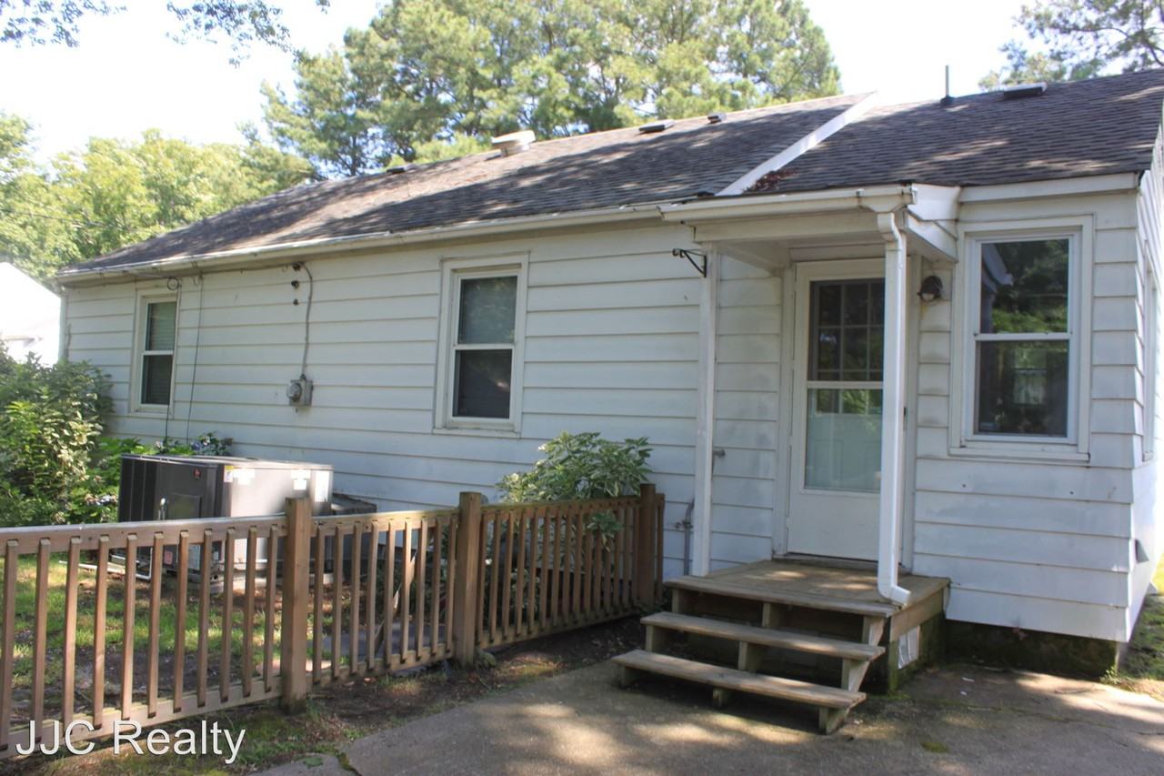 625 Clinton Dr - Photo 2 of 14