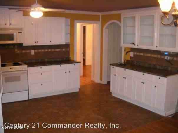 2924 Syracuse Ave - Photo 2 of 5