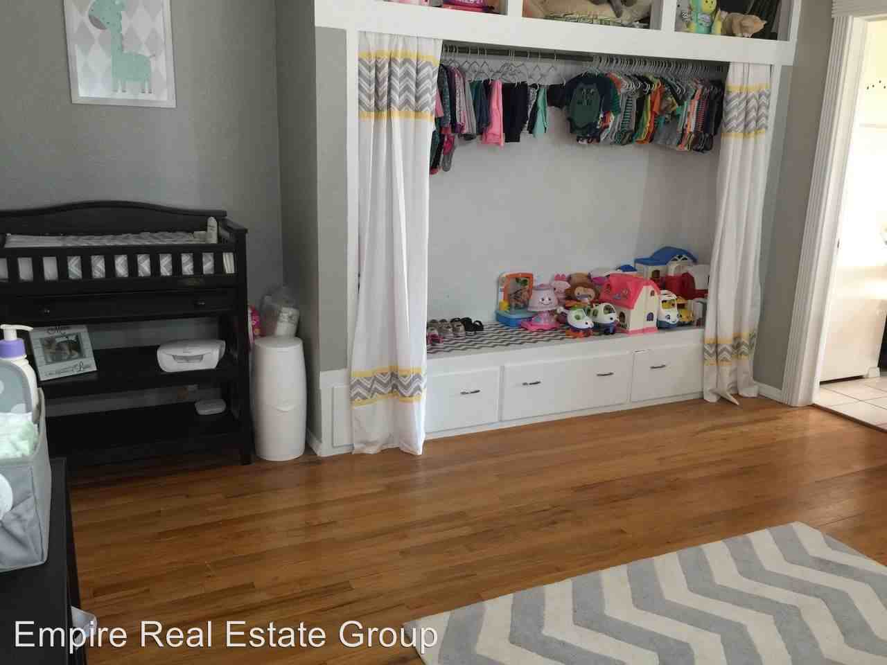 207 W Ave B - Photo 3 of 12