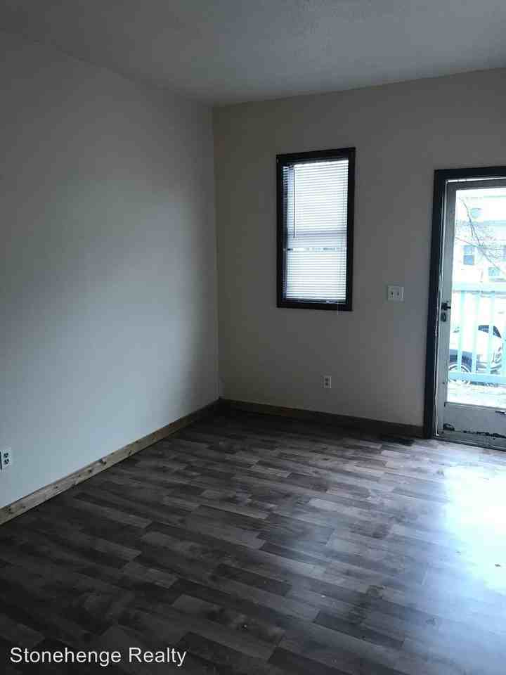 1711 Macomber St - Photo 3 of 6