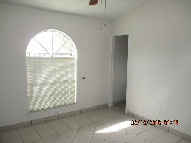 8454 Hartford Dr - Photo 2 of 8