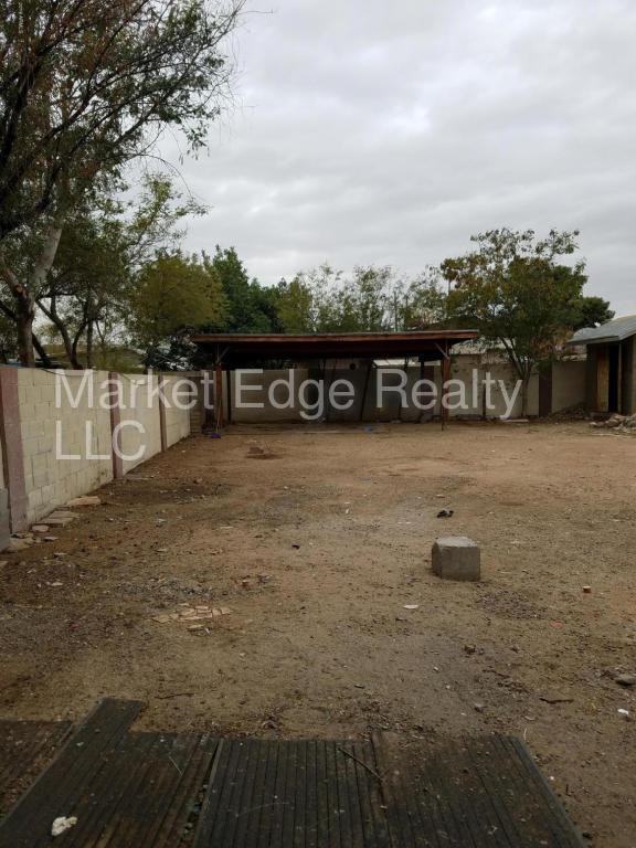 9618 N 13th Ave - Photo 2 of 20