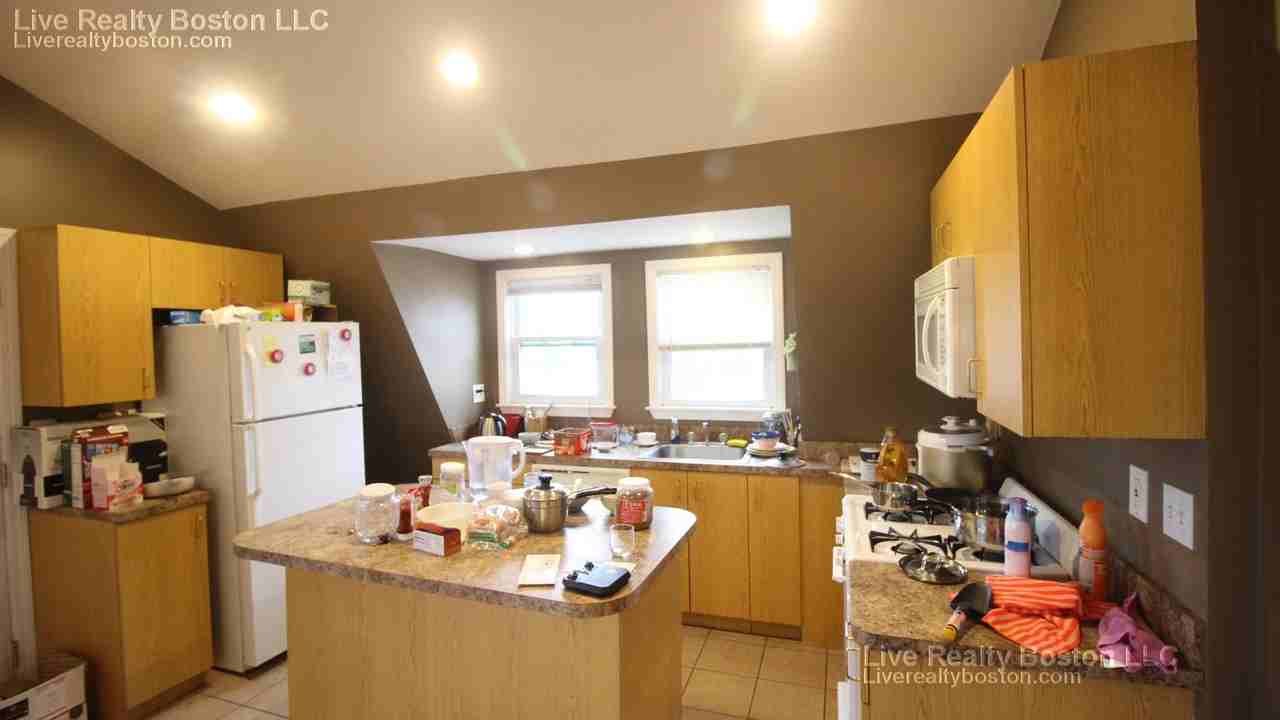 33 Farrington Avenue - Photo 2 of 2