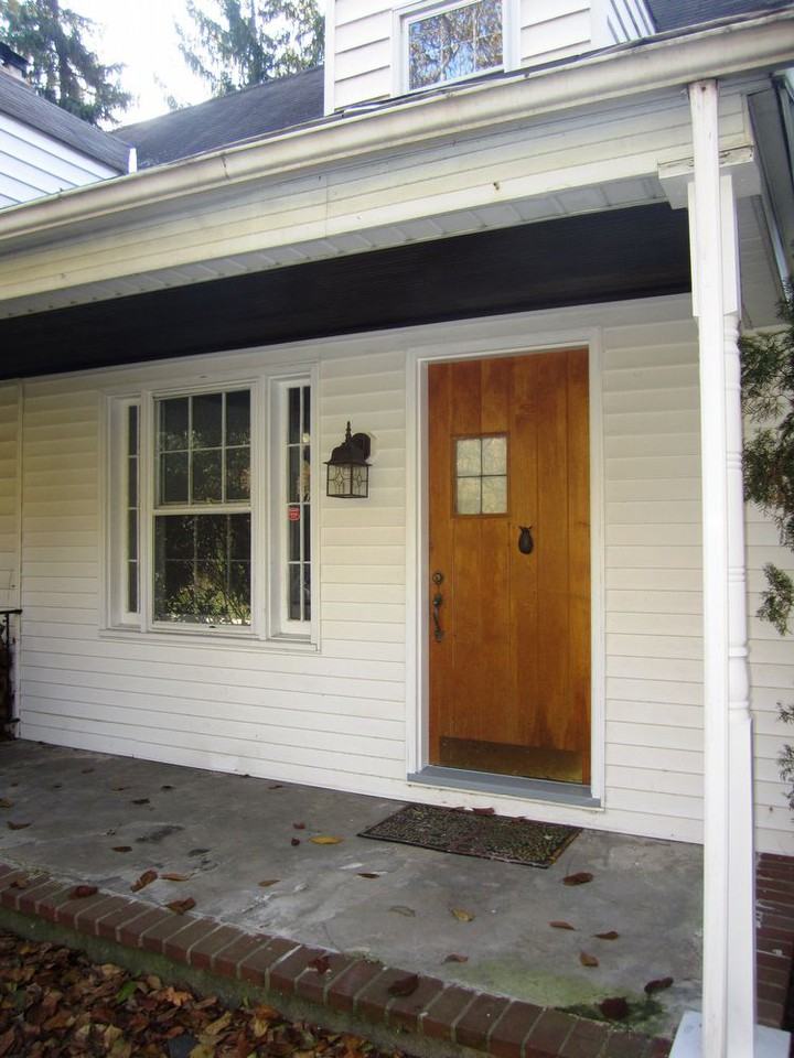 1807 W Joppa Rd - Photo 2 of 18