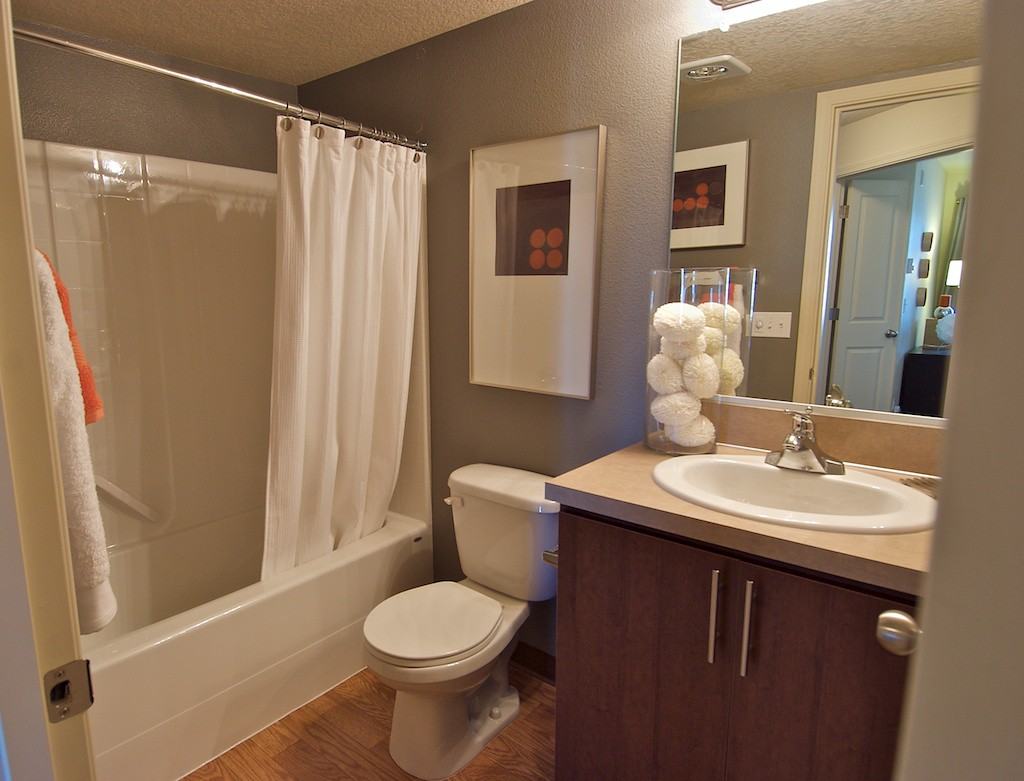 545 Southwest 201st Avenue - Photo 2 of 36