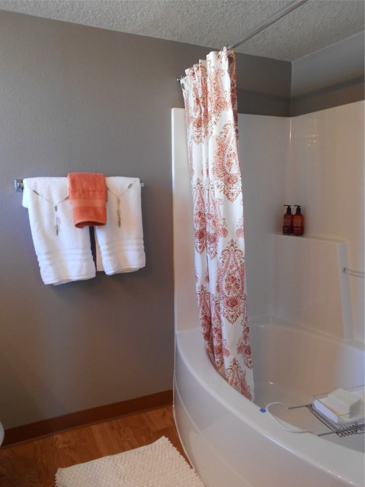 545 Southwest 201st Avenue - Photo 3 of 36