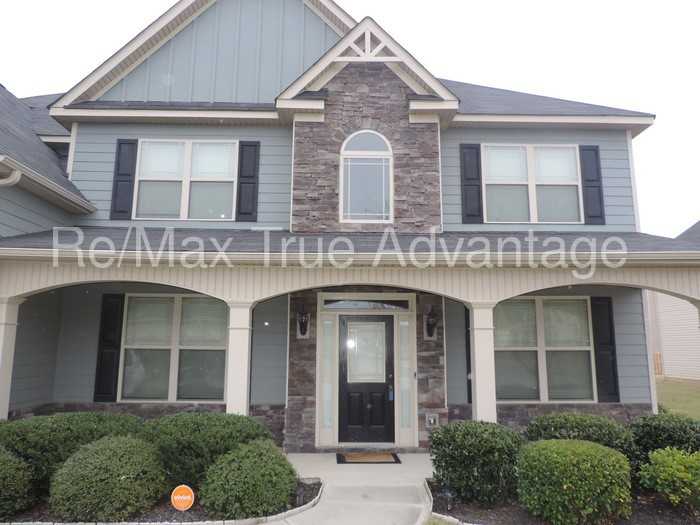 1124 McCoys Creek Rd - Photo 3 of 9