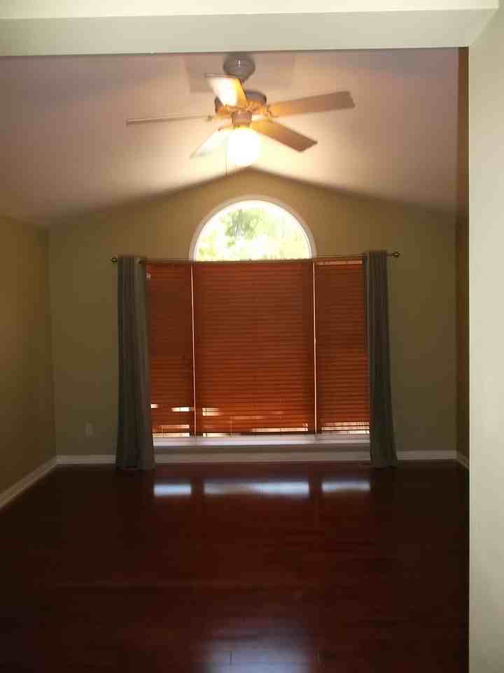 2912 Enson Pl - Photo 3 of 12
