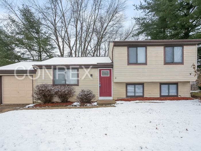 2297 Chesterfield Ln - Photo 2 of 9