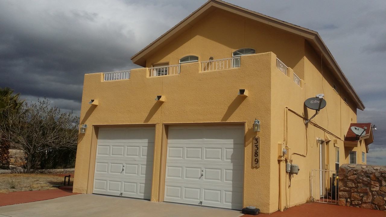 3389 Eileen Dr - Photo 2 of 26