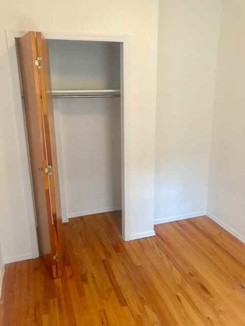 419 East 73rd Street - Photo 4 of 7