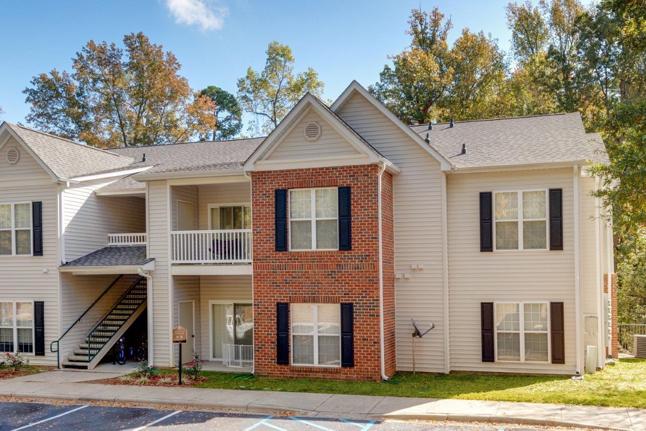 Forest Oaks Apartment Homes - Photo 2 of 16