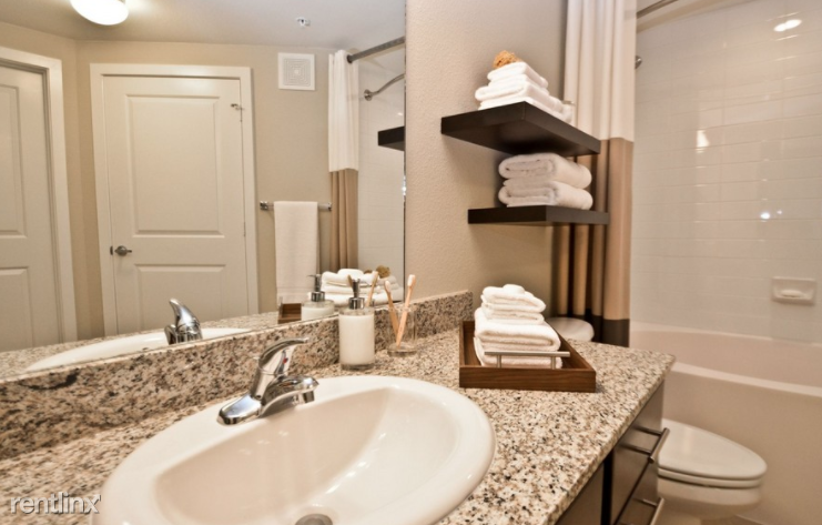 5940 Gulf Fwy - Photo 2 of 8