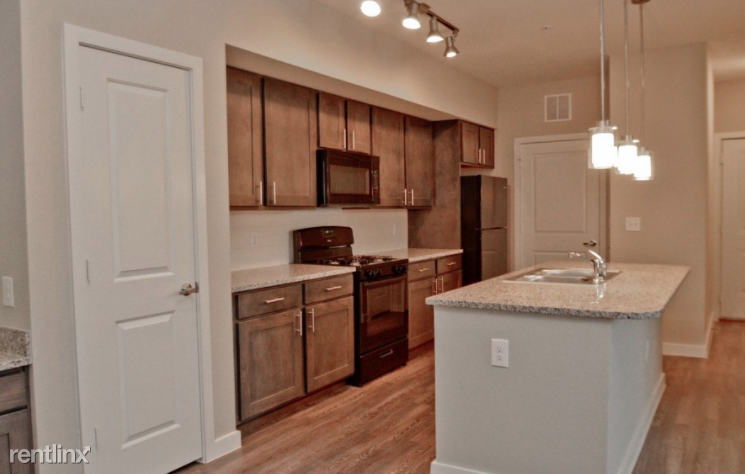 5940 Gulf Fwy - Photo 3 of 8