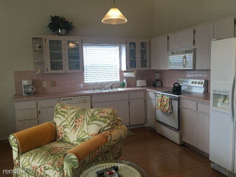 2221 Norwegian Dr - Photo 3 of 14