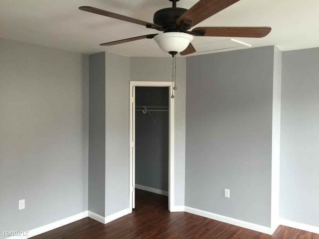 111 N Main St - Photo 2 of 6