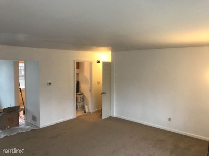 273 Saddle River Rd - Photo 2 of 19