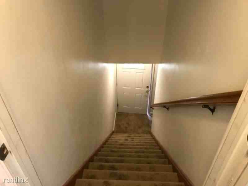 273 Saddle River Rd - Photo 3 of 19