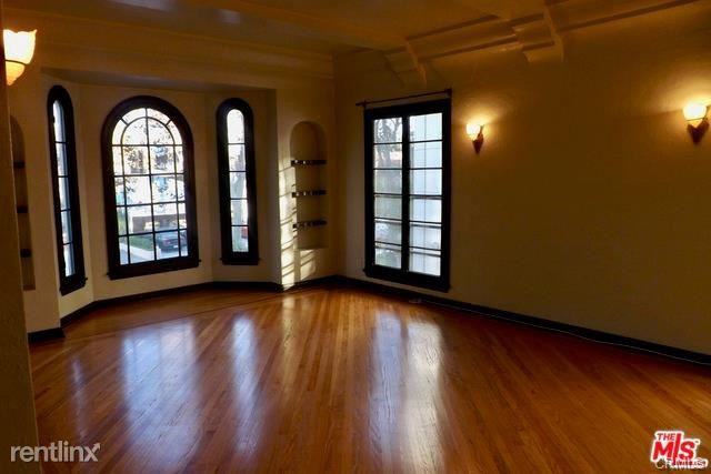 1222 S Sherbourne Dr - Photo 2 of 9