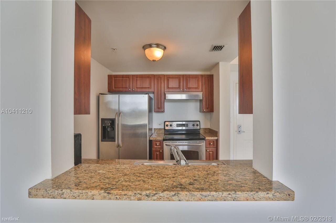 2600 SW 27th Ave - Photo 2 of 14