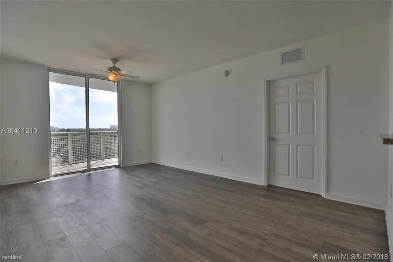 2600 SW 27th Ave - Photo 3 of 14